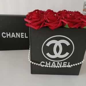 CC Large Black Box with Red Roses and Pearl Accent